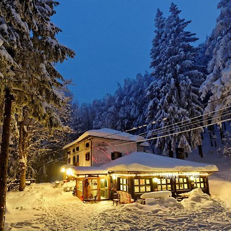 Rifugio Del Firenze Ninfa Hotel Сестола Екстериор снимка
