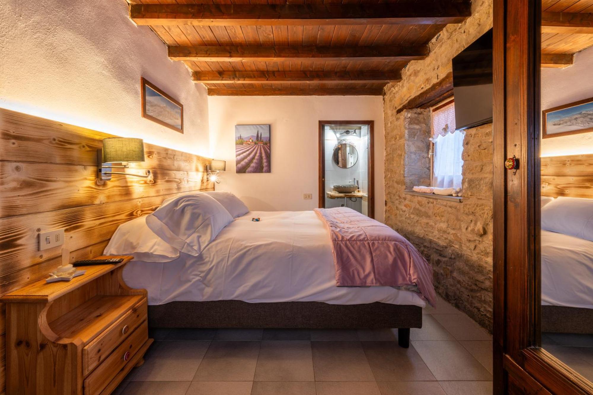 Rifugio Del Firenze Ninfa Hotel Сестола Екстериор снимка