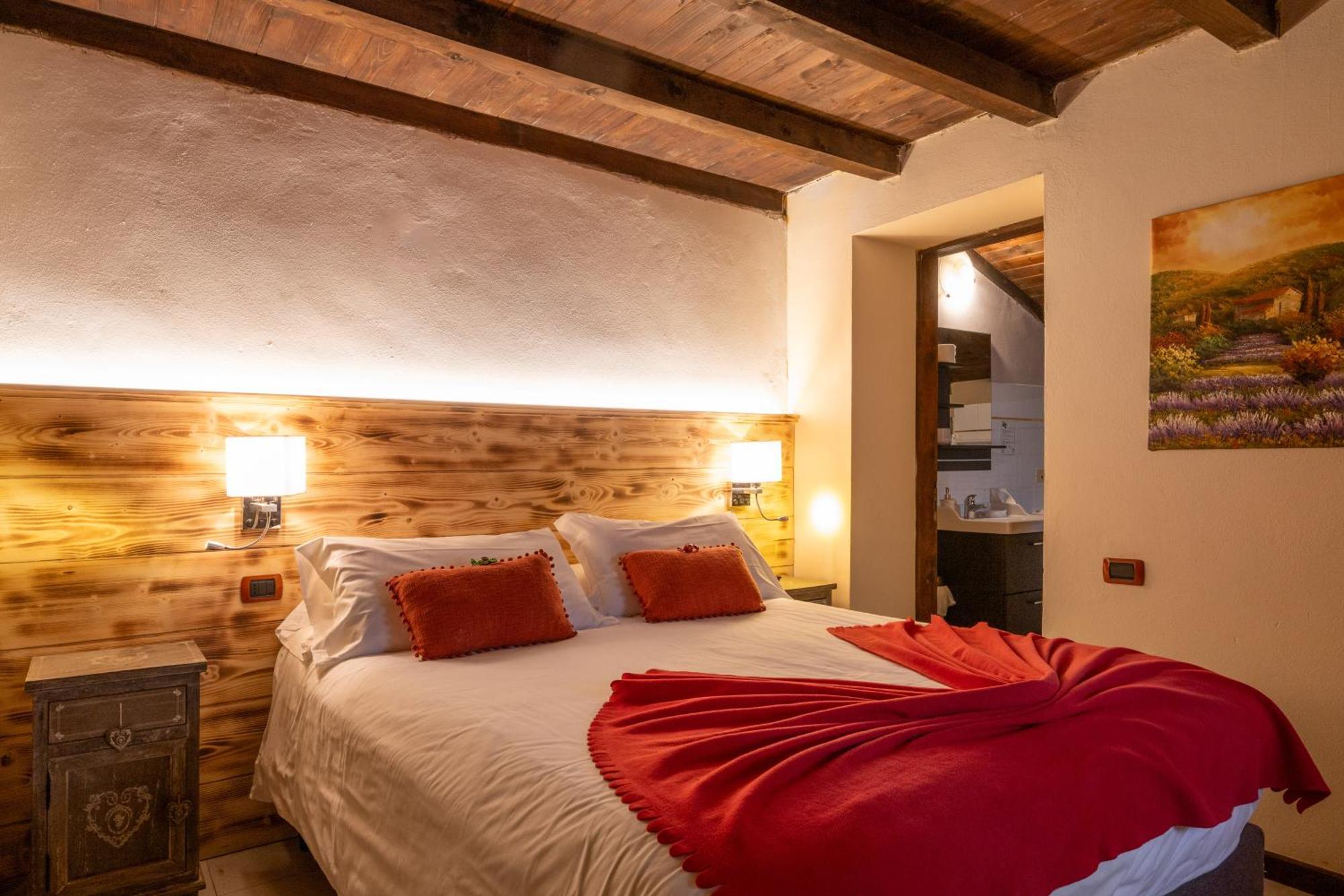 Rifugio Del Firenze Ninfa Hotel Сестола Екстериор снимка