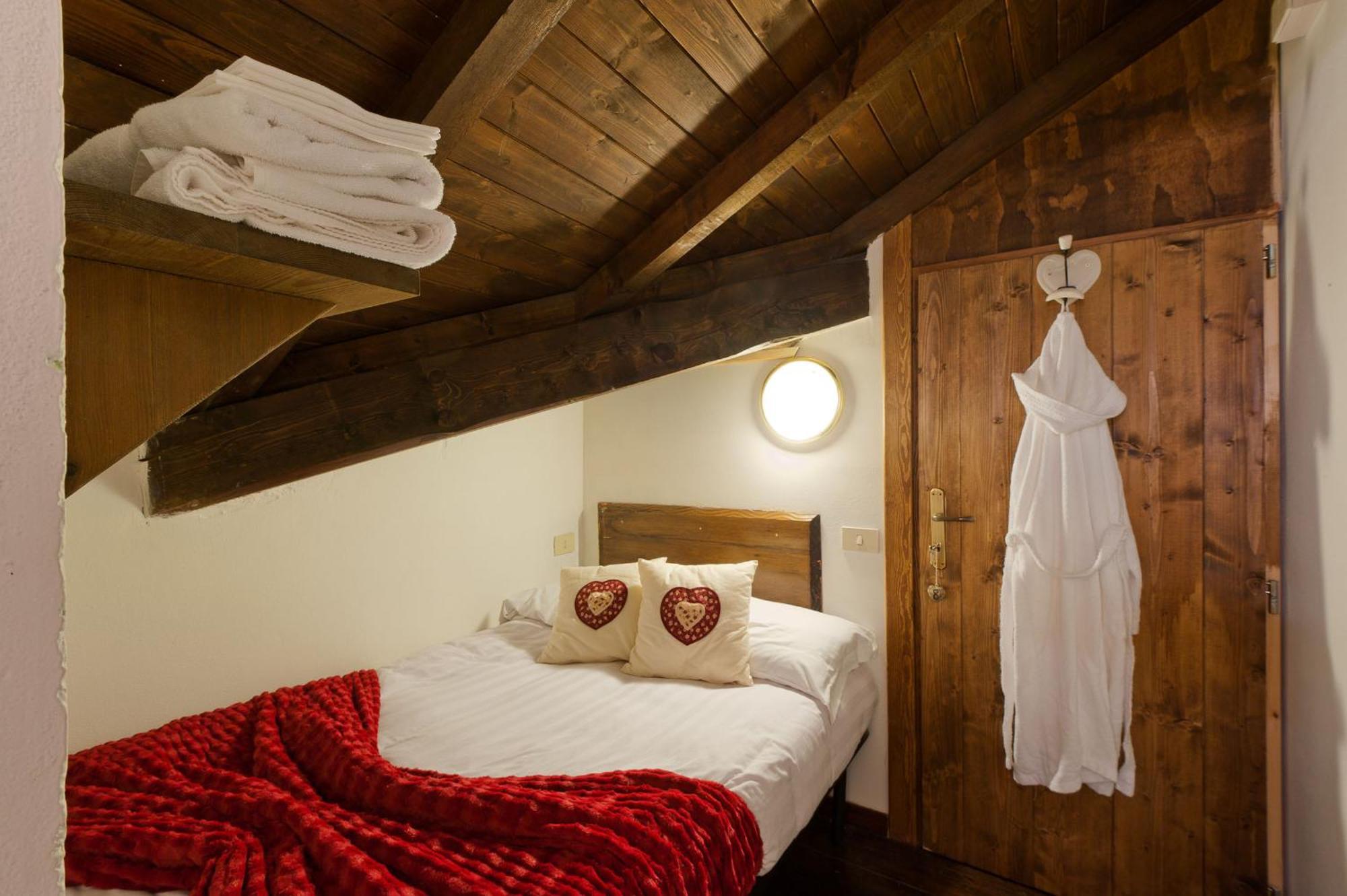Rifugio Del Firenze Ninfa Hotel Сестола Стая снимка